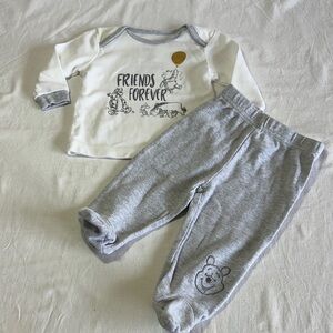 Disney Baby - White and Gray 2-piece Winnie the Pooh Outfit